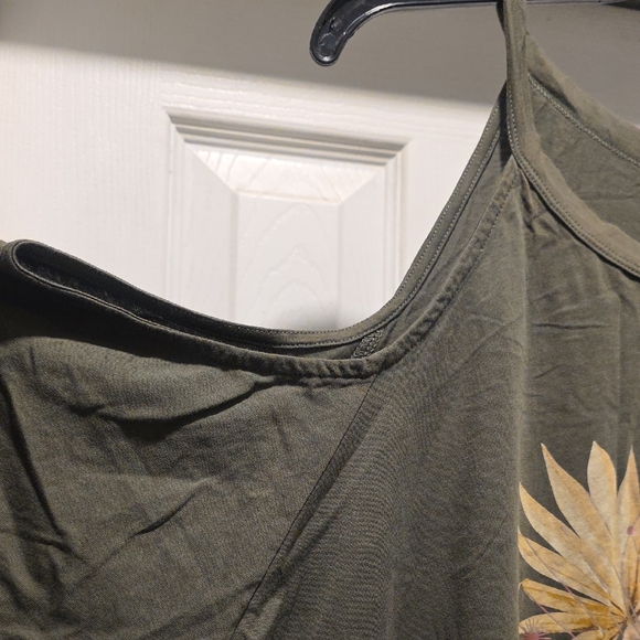 Torrid Olive Floral Top - Picture 2 of 4